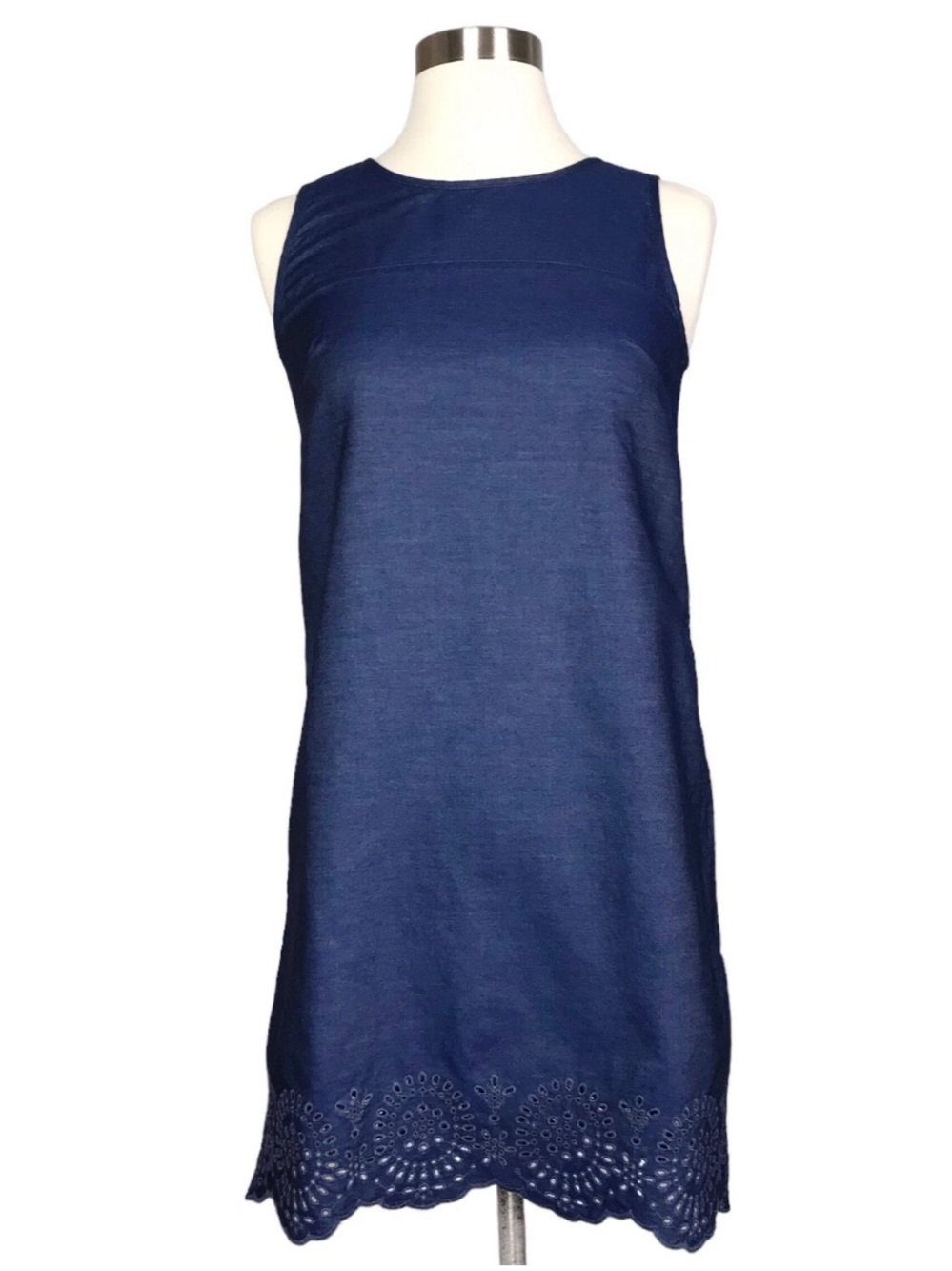 French Connection Cotton Eyelet Trim Dress SZ 0 Embroidery Chambray Sundress